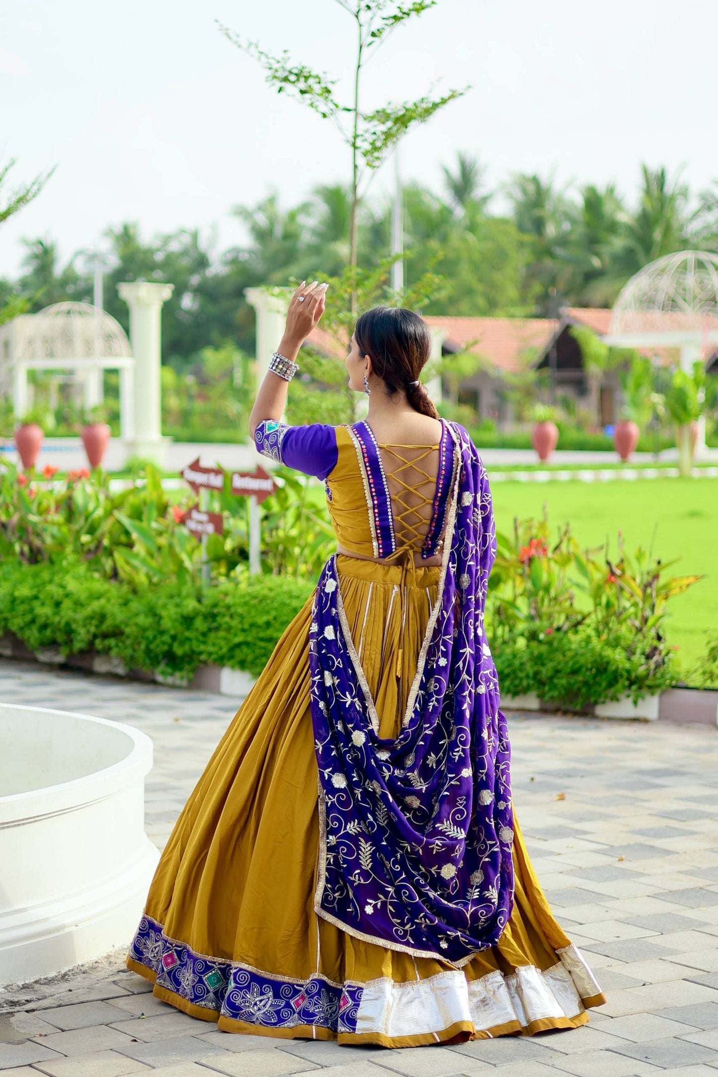 Maharani Lahenga Cholis for a Memorable Navratri Garba
