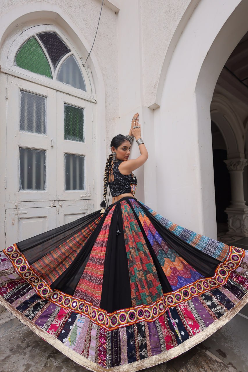 Varnika Navratri Lahenga Choli