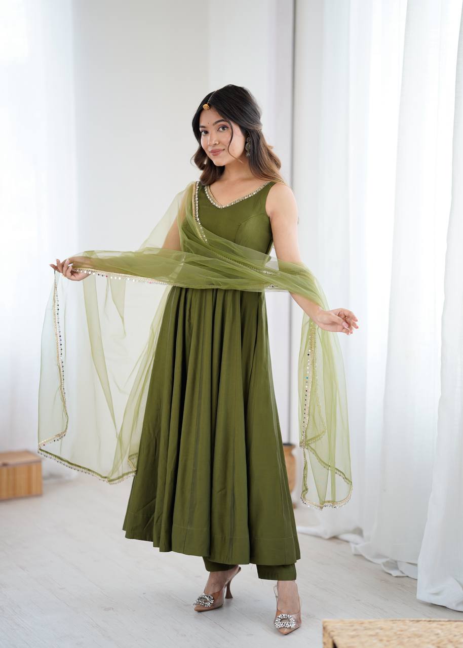 Krish Mahendi Pure Romanslk Anarkali