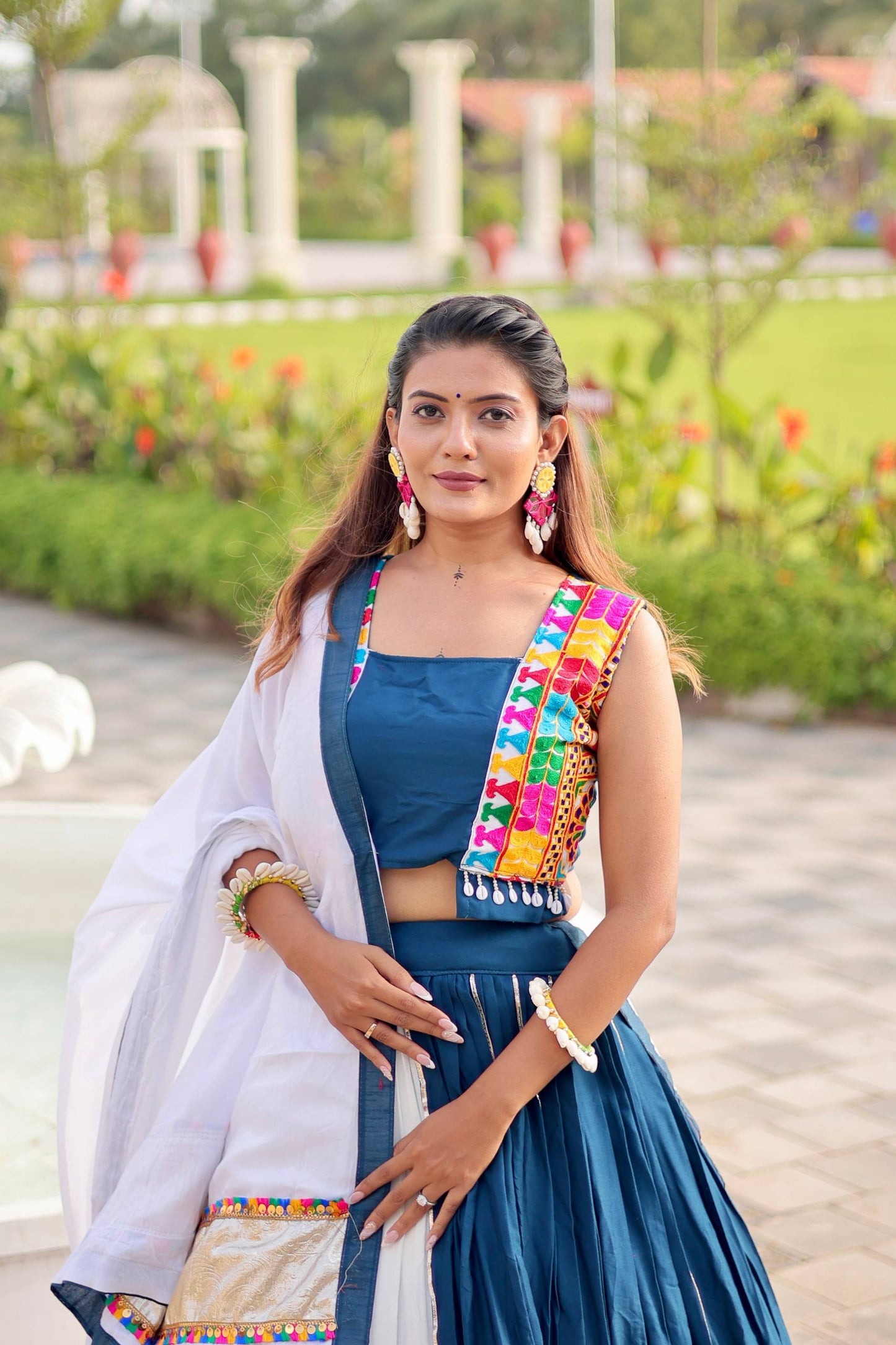 Navrani Heavy Gamthi Work Lehnga Choli