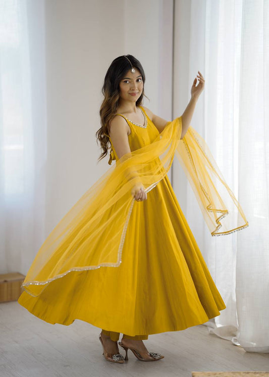 Chhavi Yellow Heavy Pure Romansilk Chanderi Anarkali