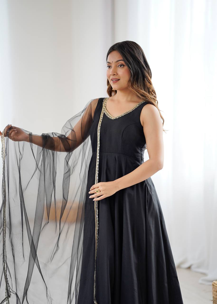 Palak Heavy Pure Romansilk Chanderi Black Anarkali Gown with Soft Nylon Net Dupatta
