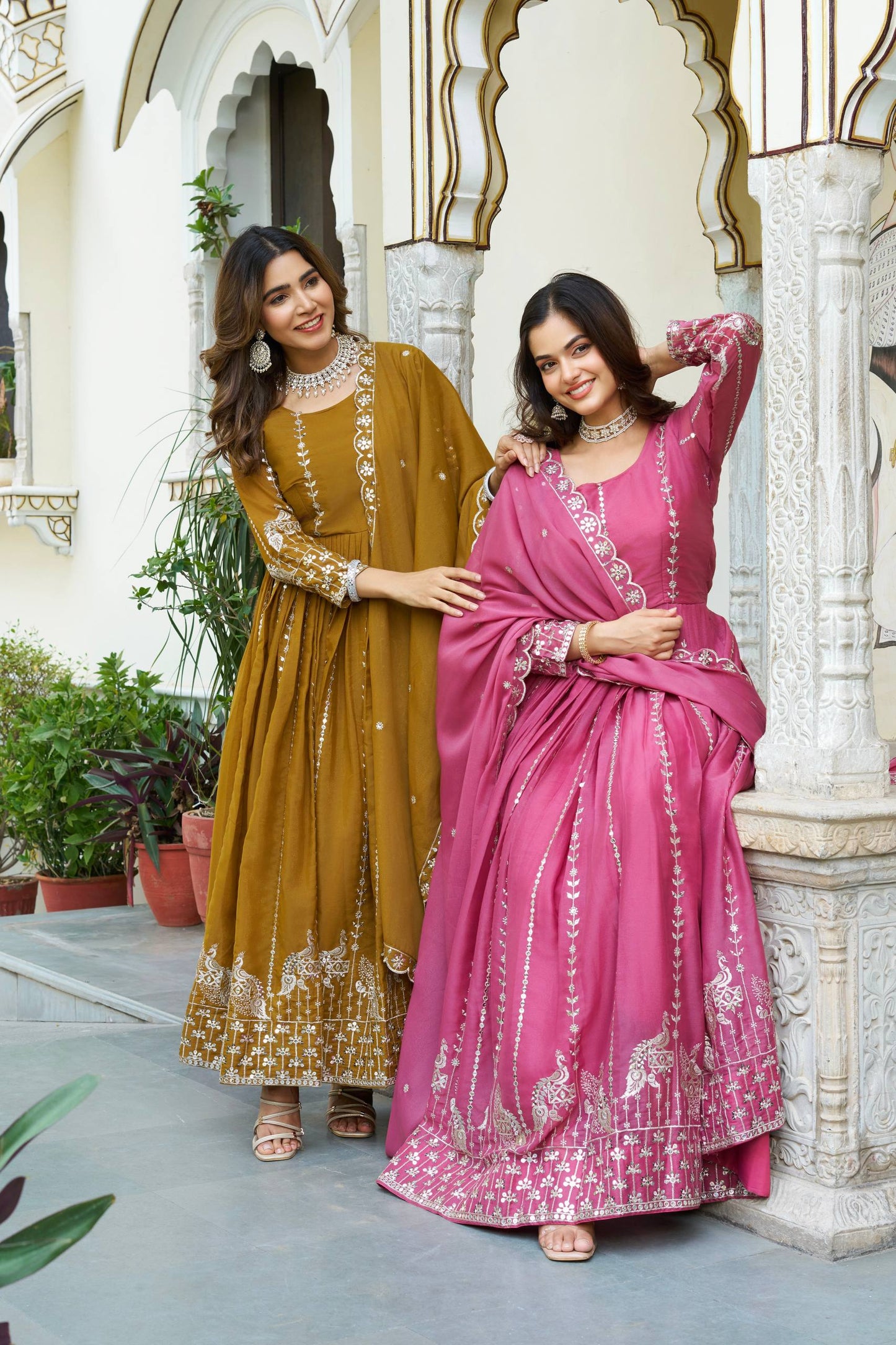 Twince Star Georgette Beautifil Gown Set