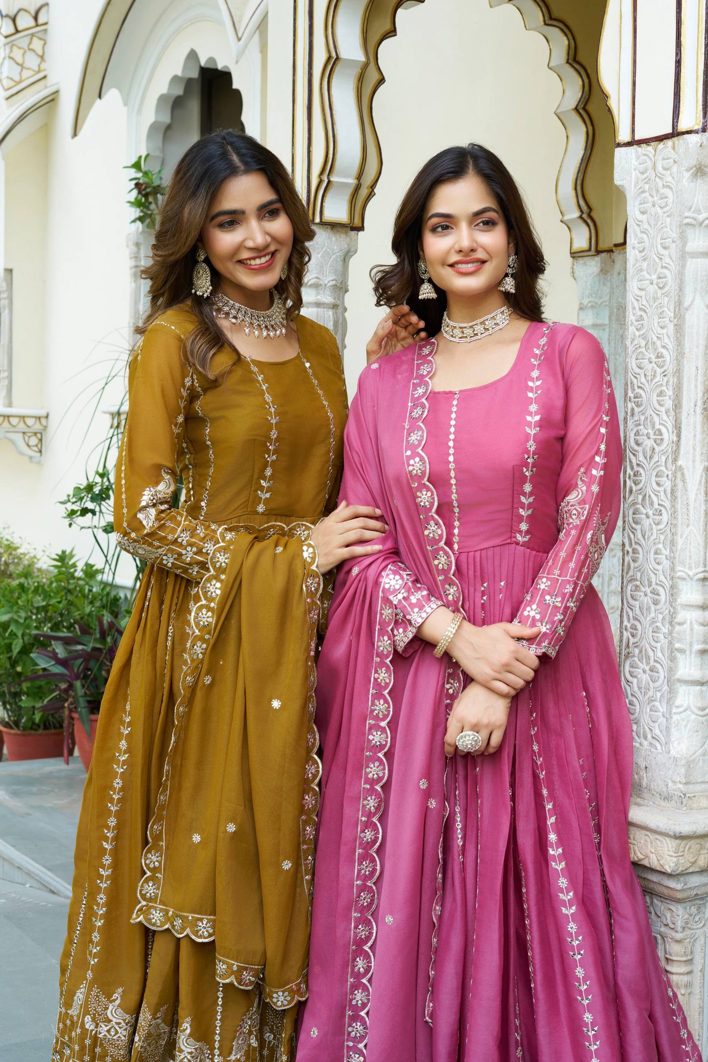 Twince Star Georgette Beautifil Gown Set