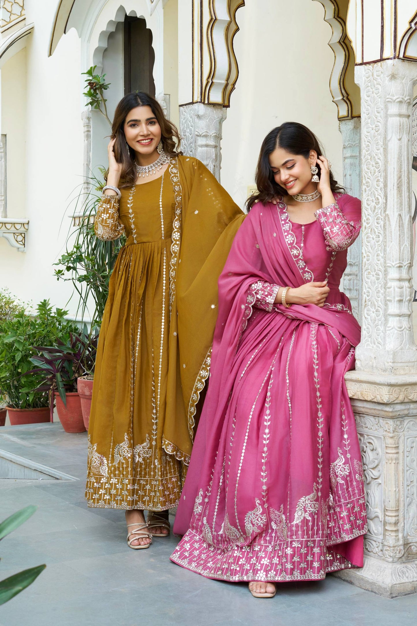 Twince Star Georgette Beautifil Gown Set