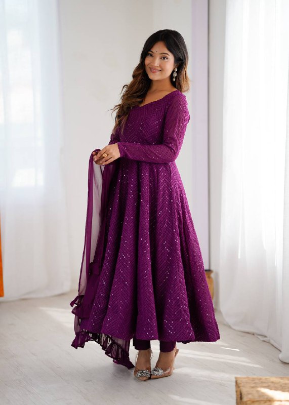 RaniI Ruffled Flared Anarkali Set