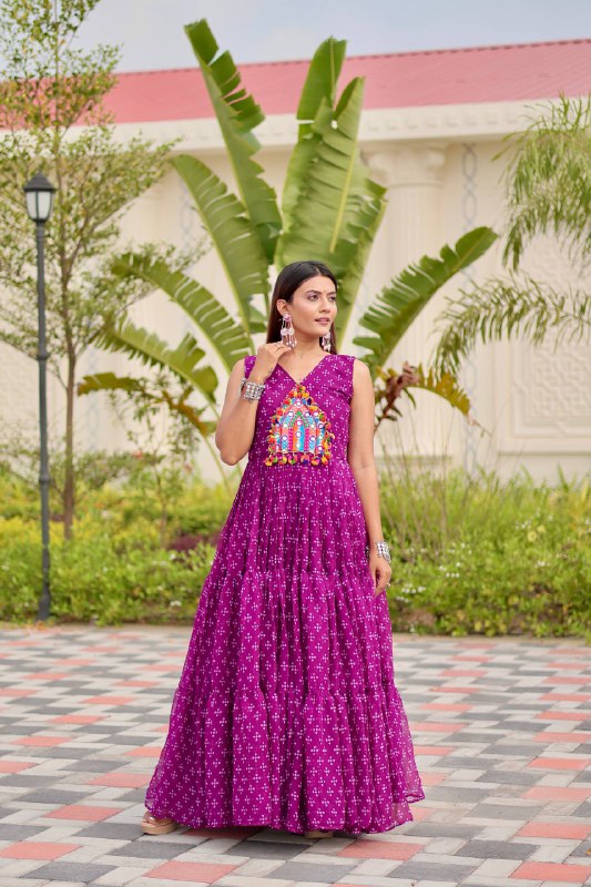 Tripti Navratri Special Gamathi Work Gown