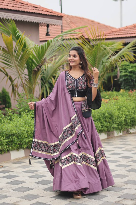 Suhana Navratri Ajarakh Work Lehenga choli