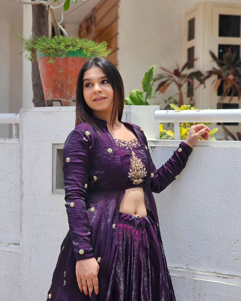 Jhanvi Royale Queen Modern Shrug Lehenga Set