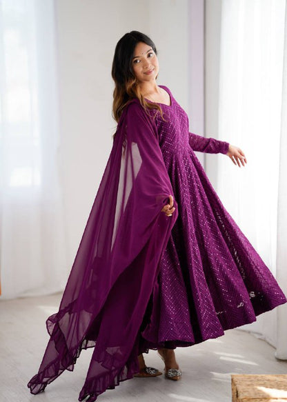 RaniI Ruffled Flared Anarkali Set
