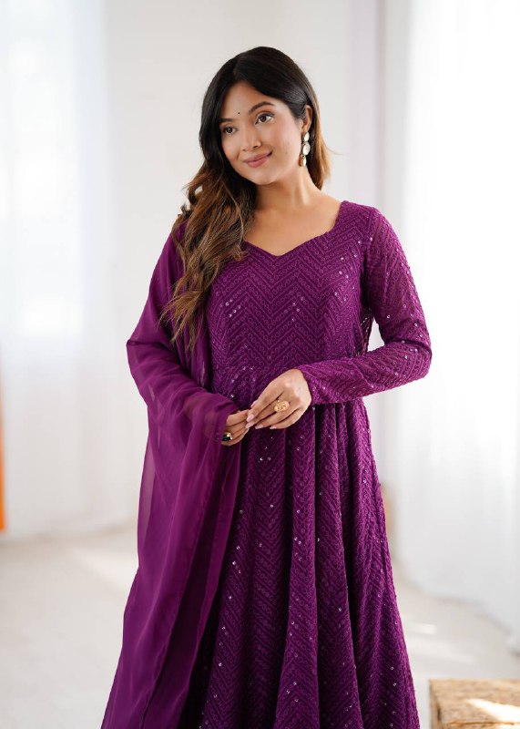 RaniI Ruffled Flared Anarkali Set