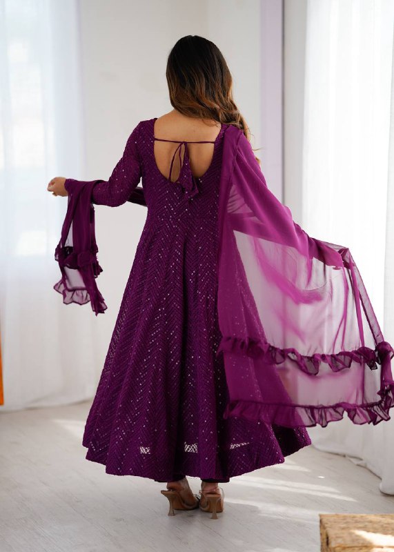 RaniI Ruffled Flared Anarkali Set