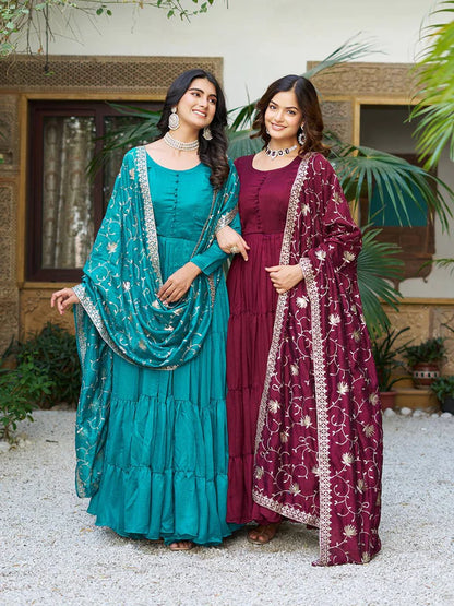 Nitya Riwaayat Hevy Duptta & Long Gown