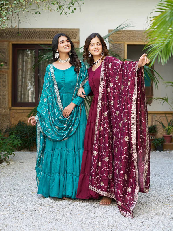 Nitya Riwaayat Hevy Duptta & Long Gown