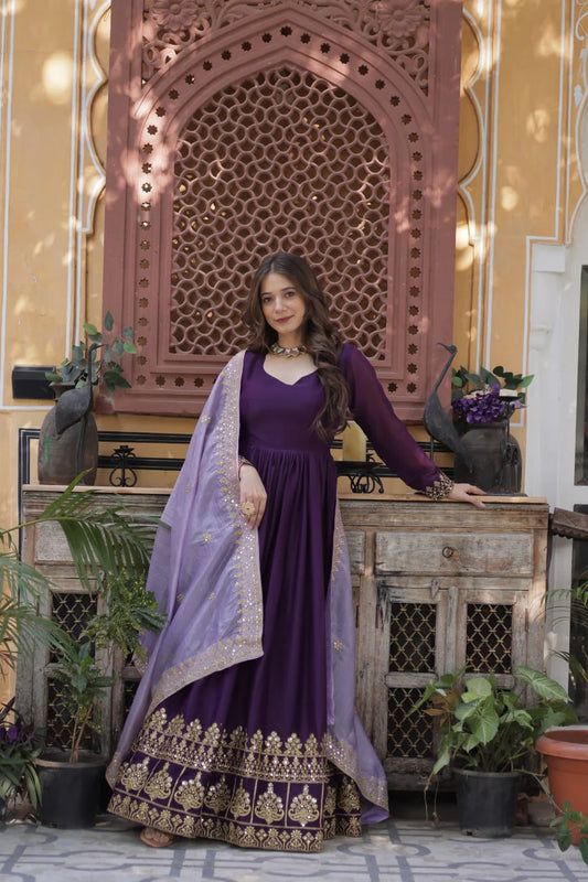 Venila Gold Crush Georgette Designer Gown
