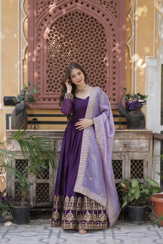 Venila Gold Crush Georgette Designer Gown